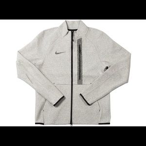 TECH FLEECE ZIP UP SUSTAINABLE MATERIAL